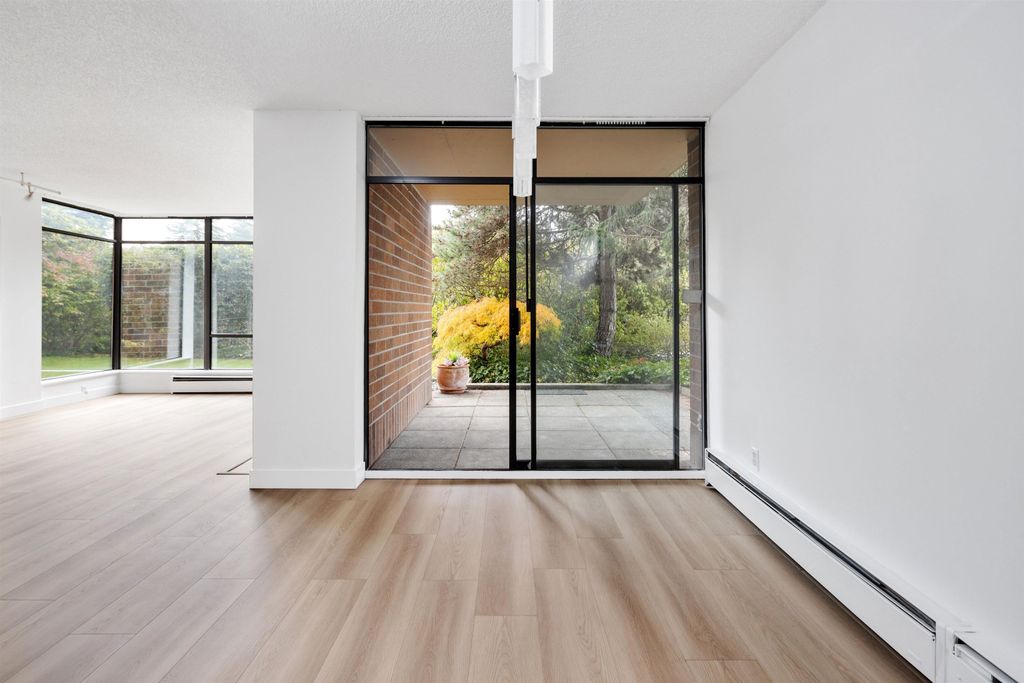 listing image 1104103948445367476