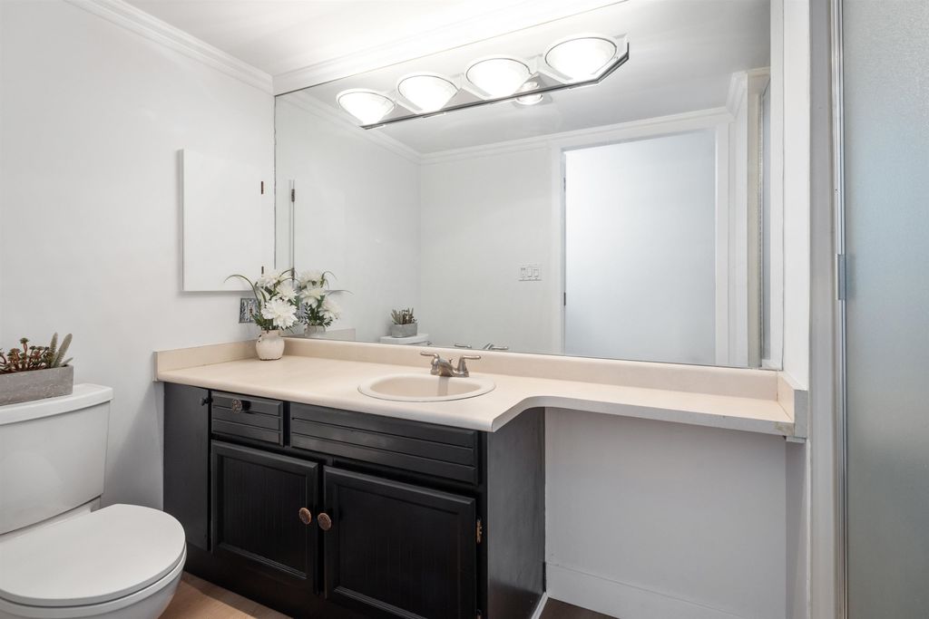 listing image 1109277999339663664