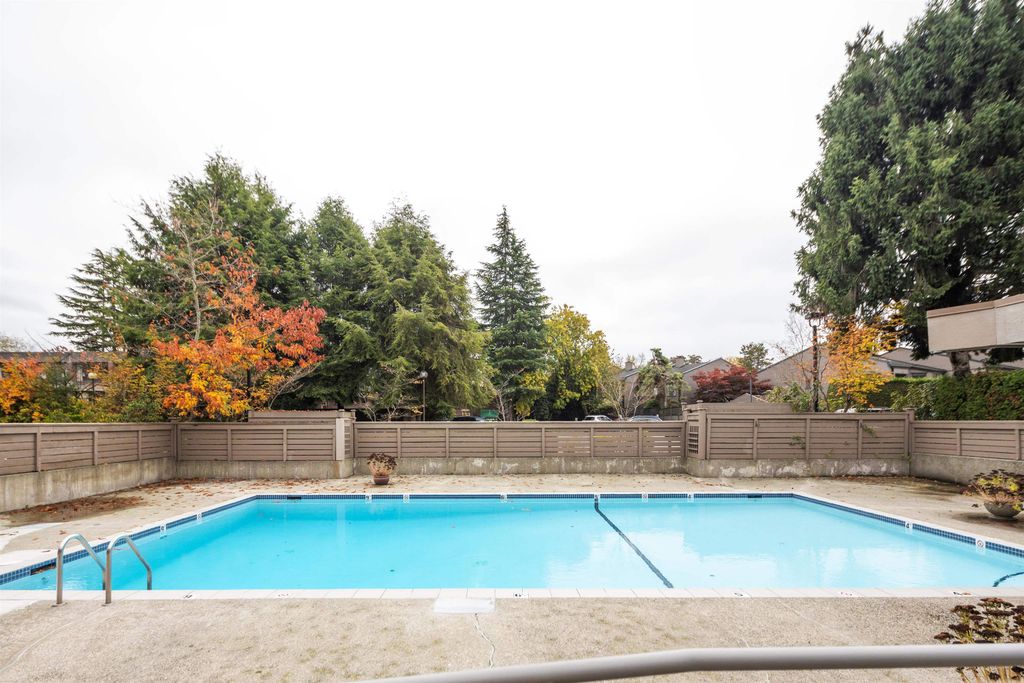 listing image 1108156433506406016