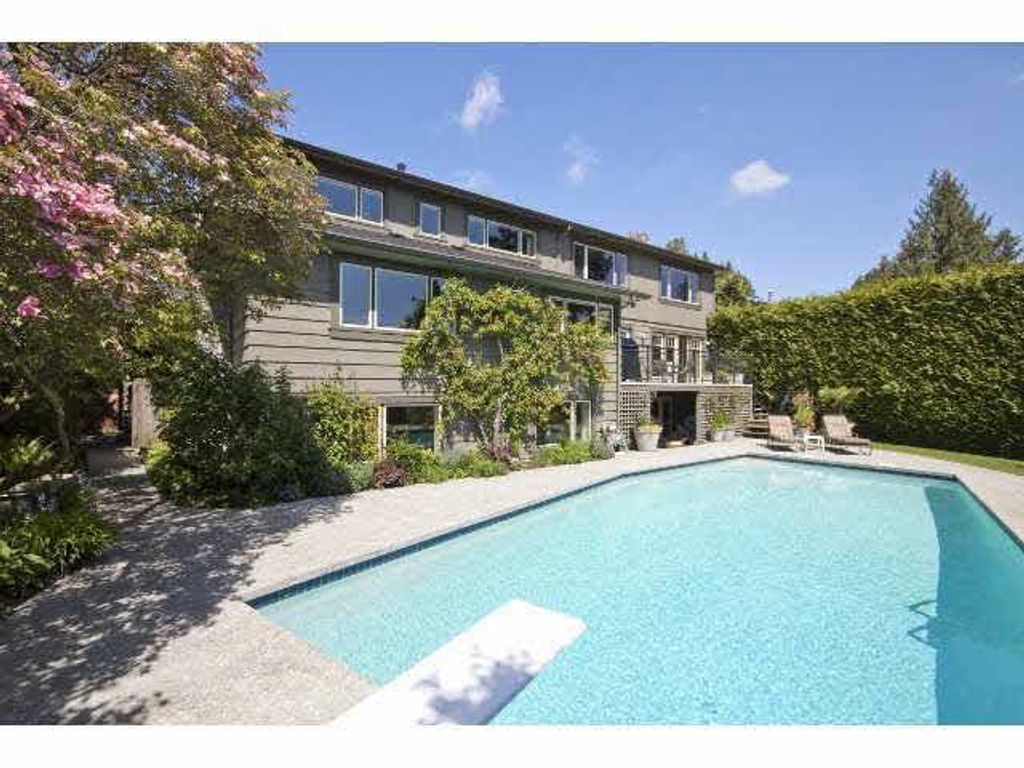 listing image 1107261091199112797