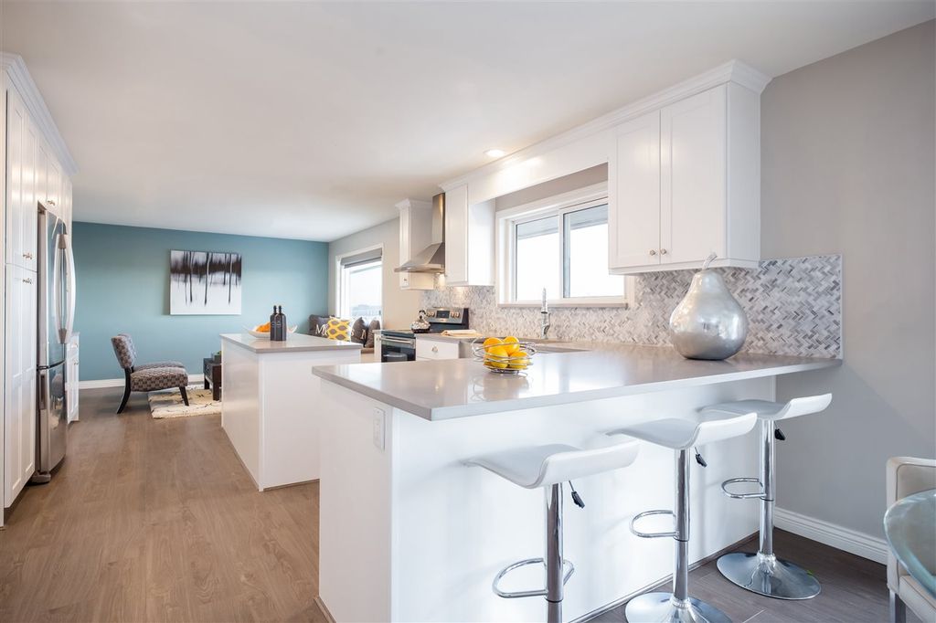 listing image 1102602080914317556