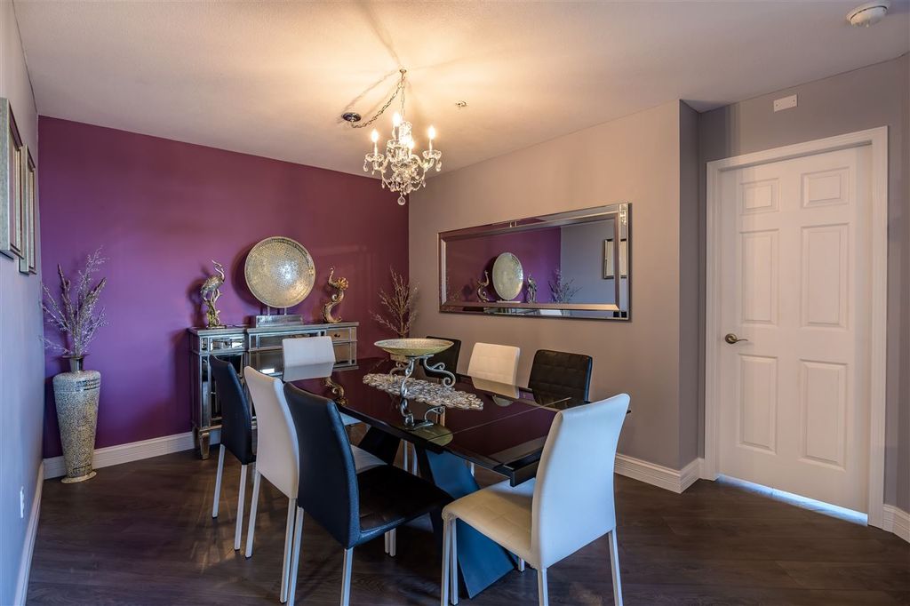 listing image 1107068593659075342