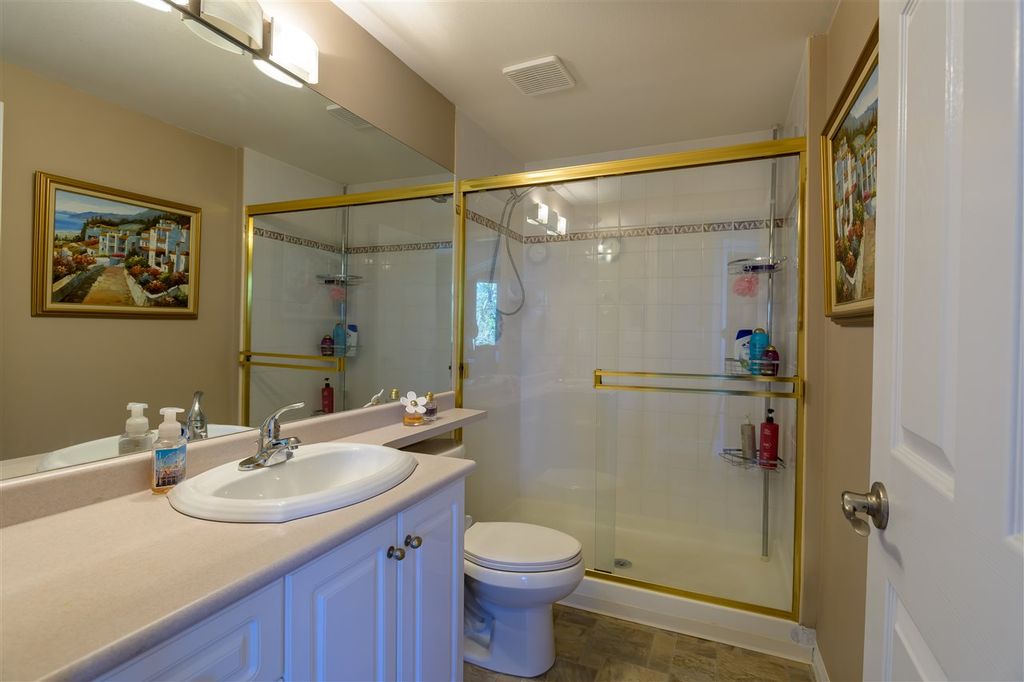 listing image 1105354335474390496