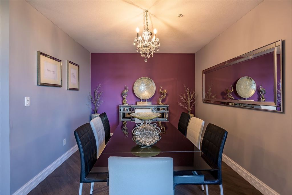 listing image 1102347464003883470