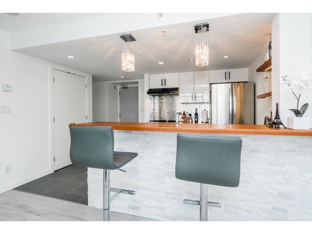 listing image 1100404821894990574