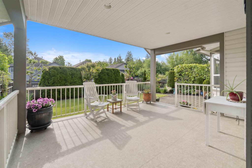 listing image 1102383899451710592