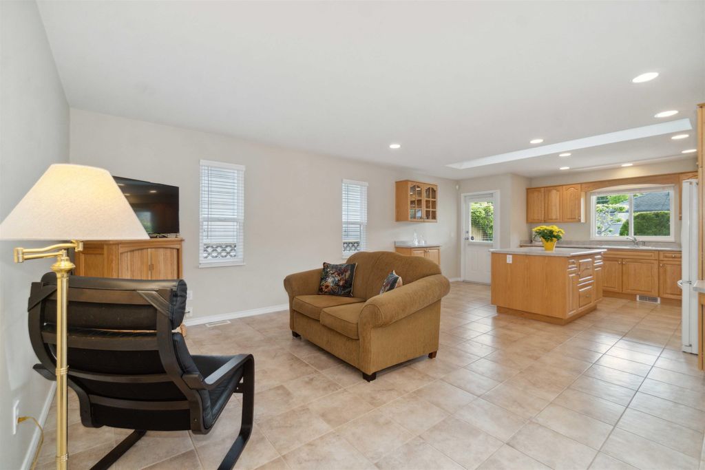 listing image 1109249862739074206