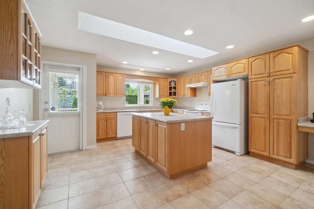 listing image 1107773714230121905