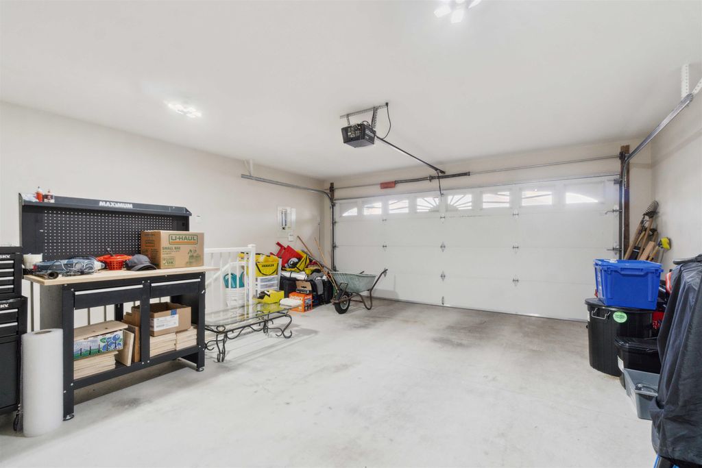 listing image 1104696302360798518