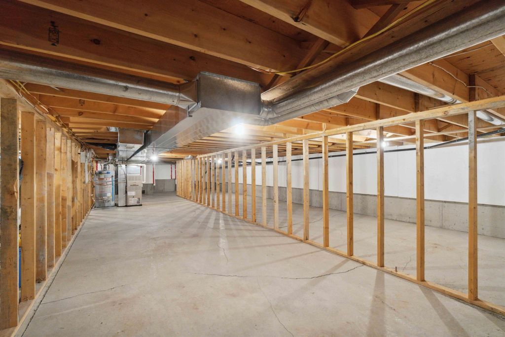 listing image 1107672010211235929