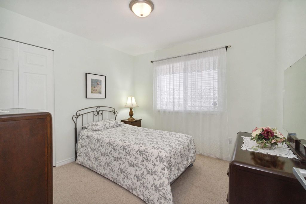 listing image 1109630626767760208