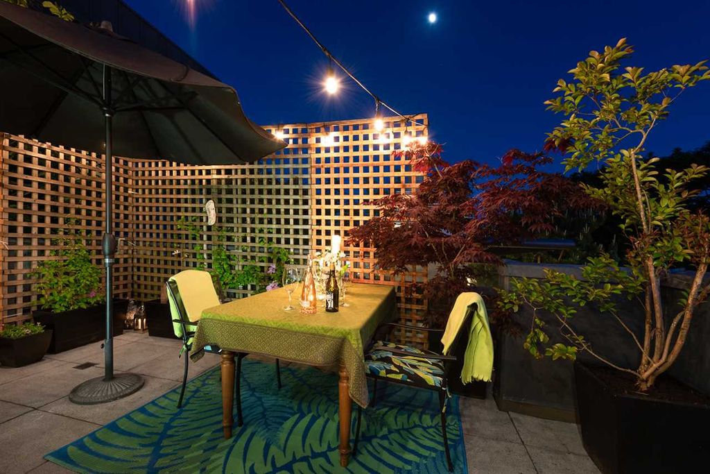 listing image 1100872709739871553