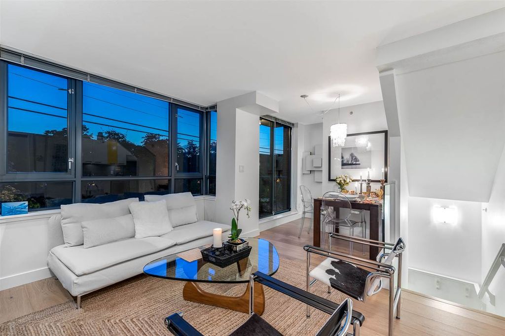 listing image 1109613061138580090