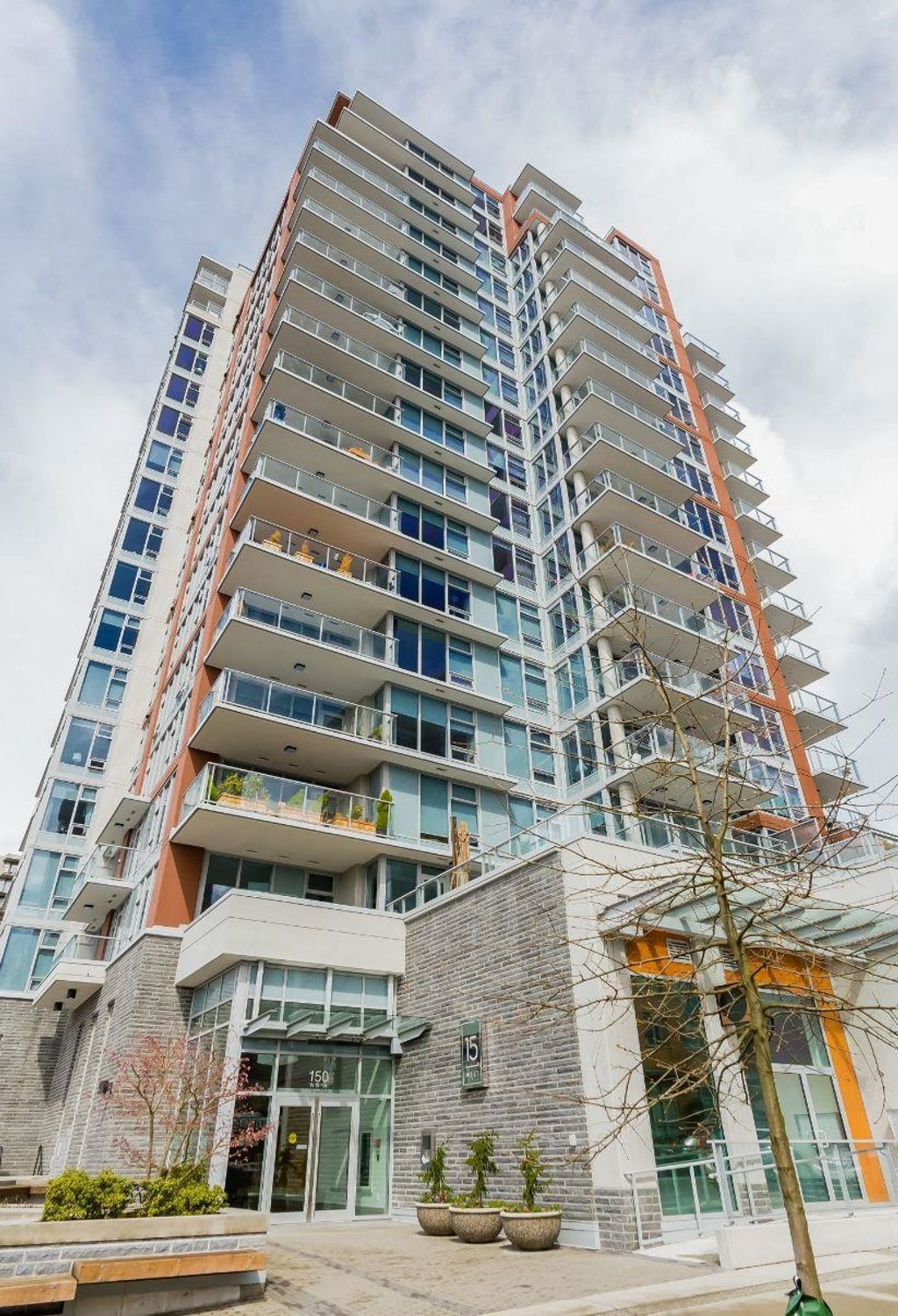 listing image 1100949154210985260