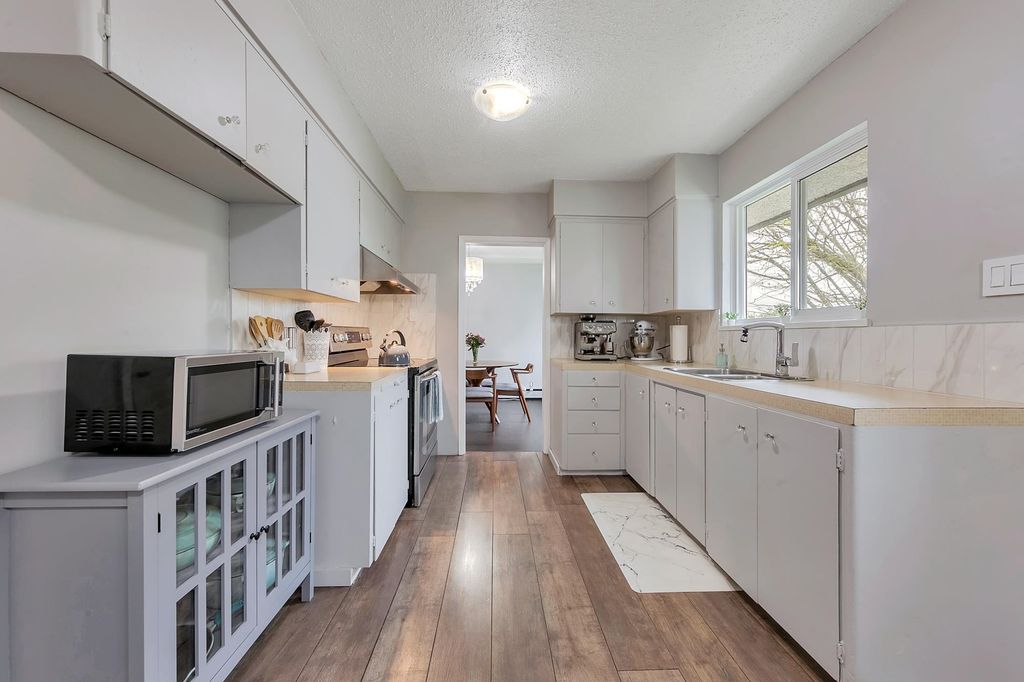 listing image 1104526405457507951