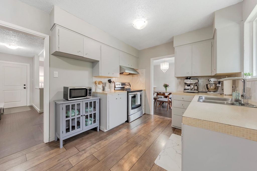 listing image 1104827147745808397