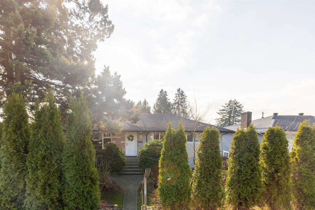 listing image 1102531201760502085