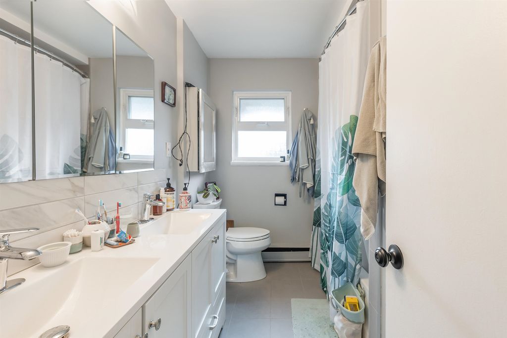 listing image 1102069524659950341