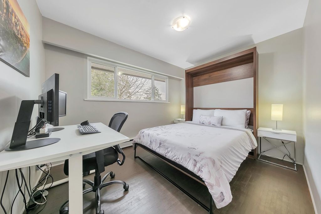 listing image 1105933461174625631