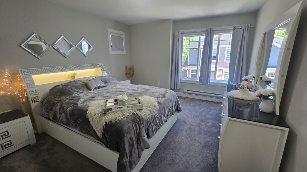 listing image 1109436562085359397