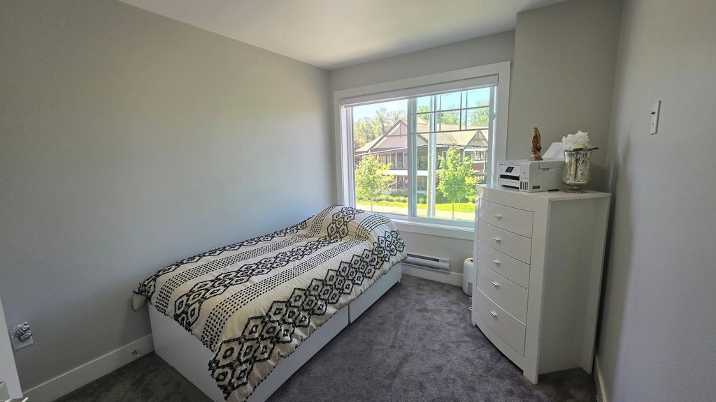 listing image 1100273345163604534