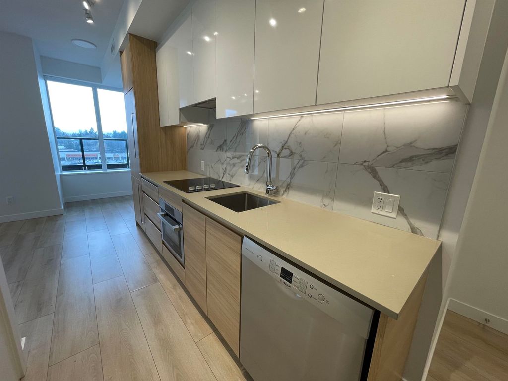 listing image 1106517415504671156
