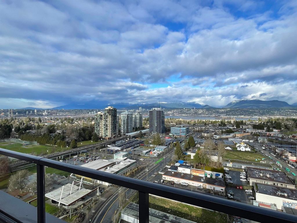 listing image 1102071526938997516