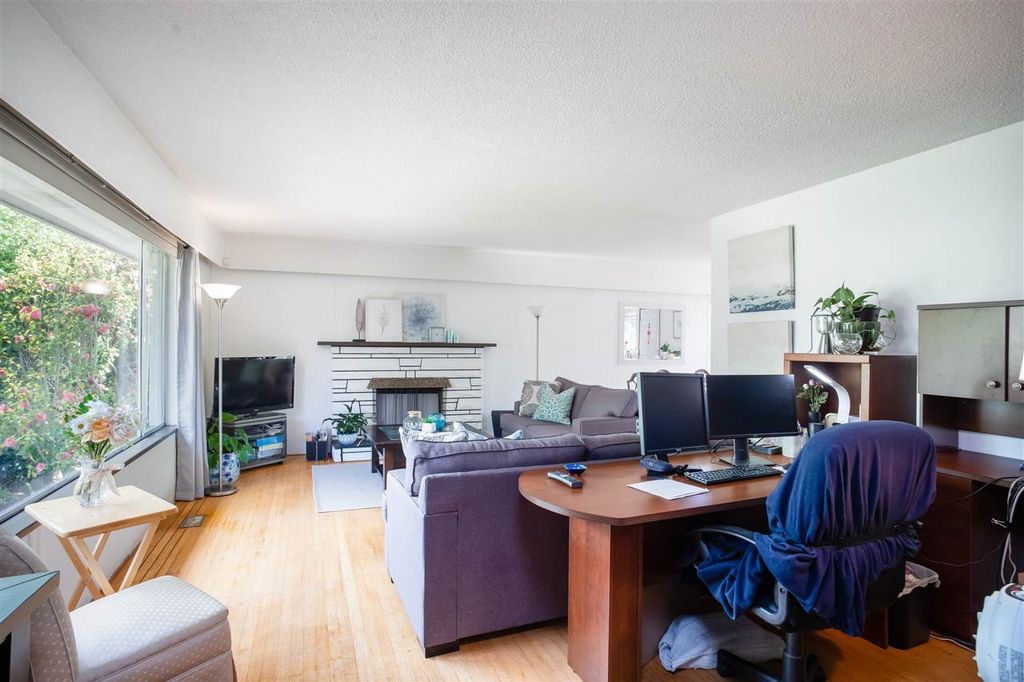 listing image 1107472798505595535