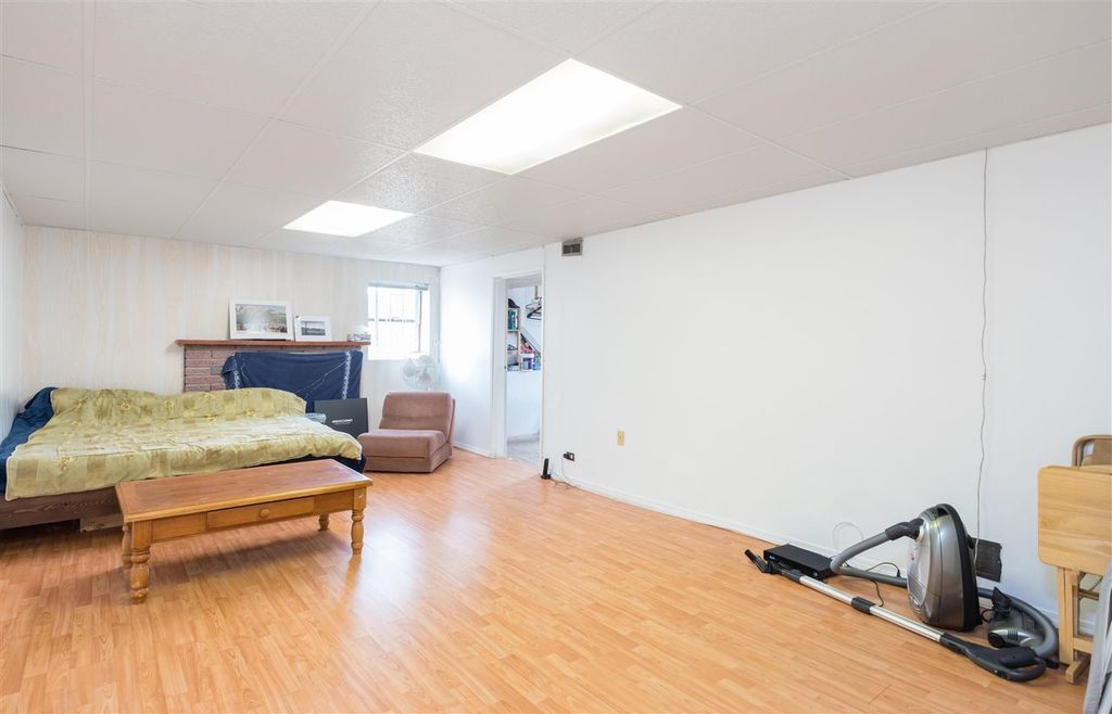 listing image 1109083185230147710