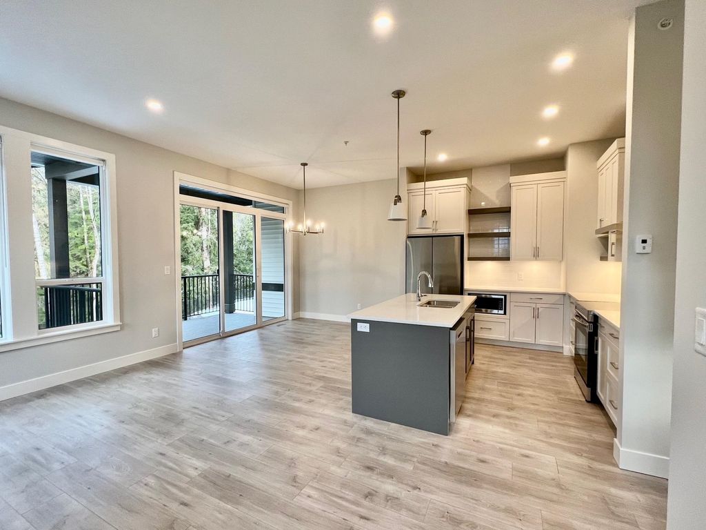listing image 1103611422197430934