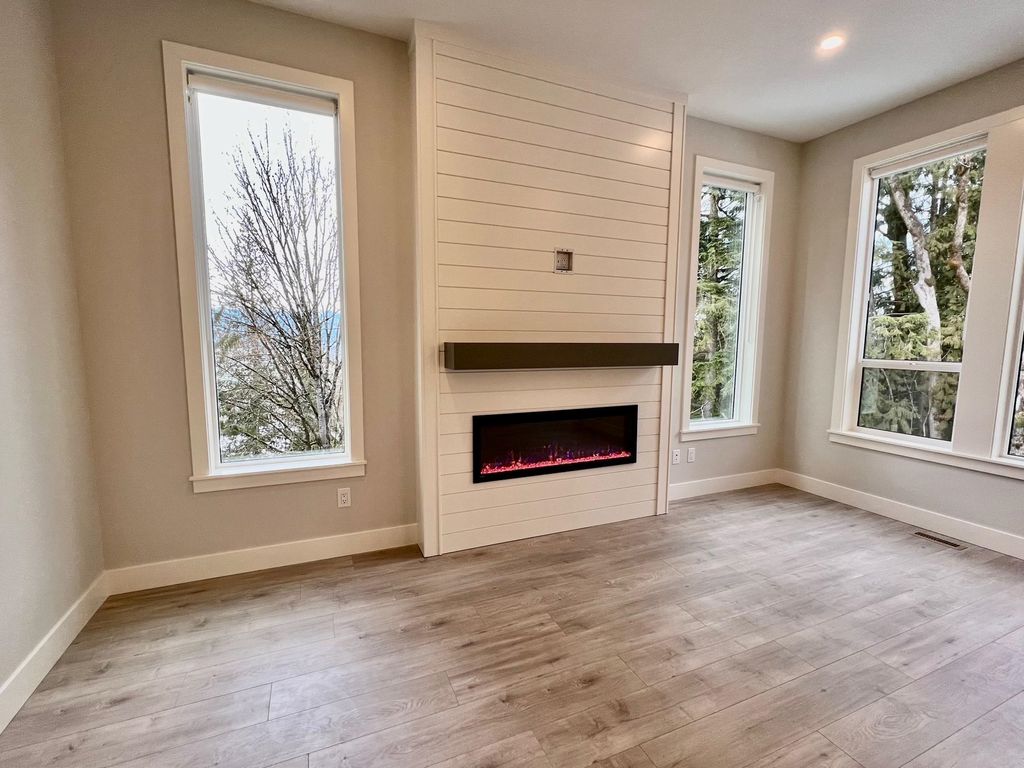 listing image 1105269416043696495