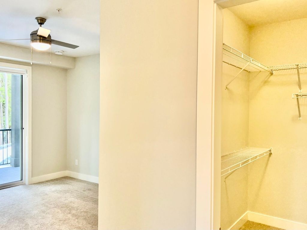 listing image 1109235742755452935