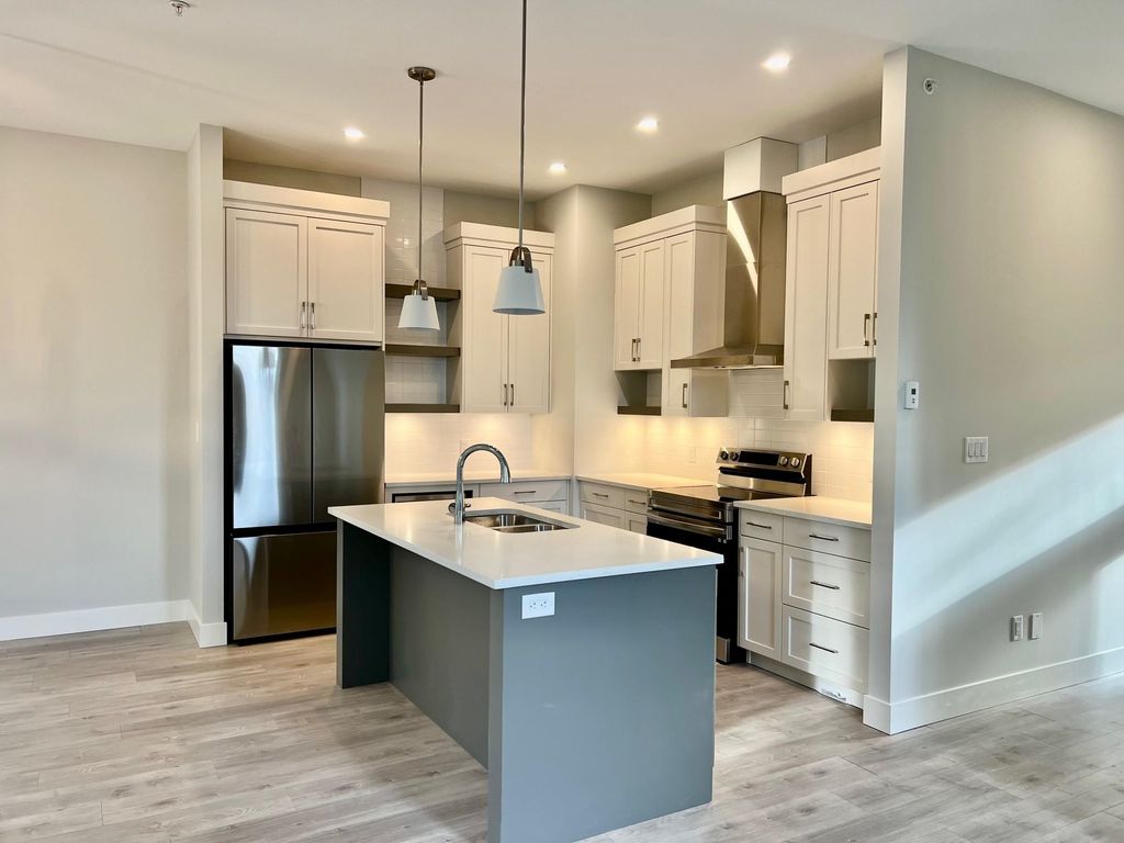 listing image 1109999582716816283