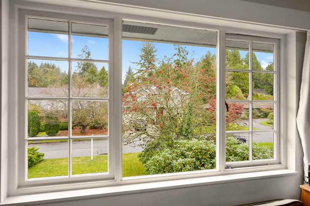 listing image 1100531551500576841