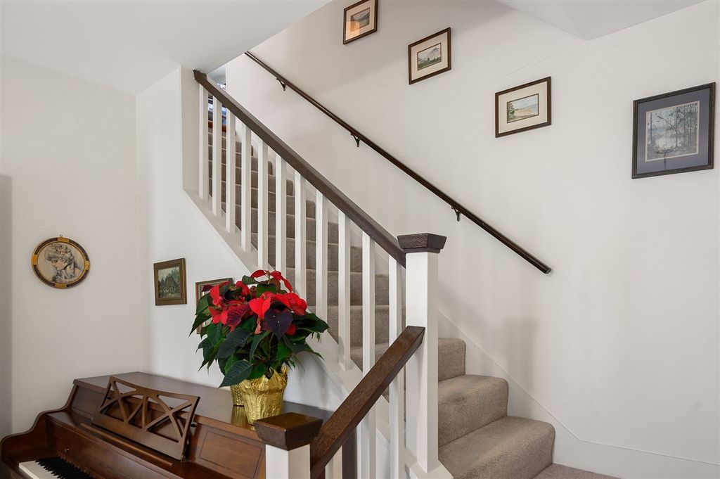 listing image 1108061532369882349