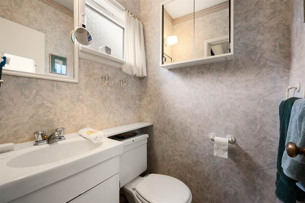 listing image 1102468323727159019