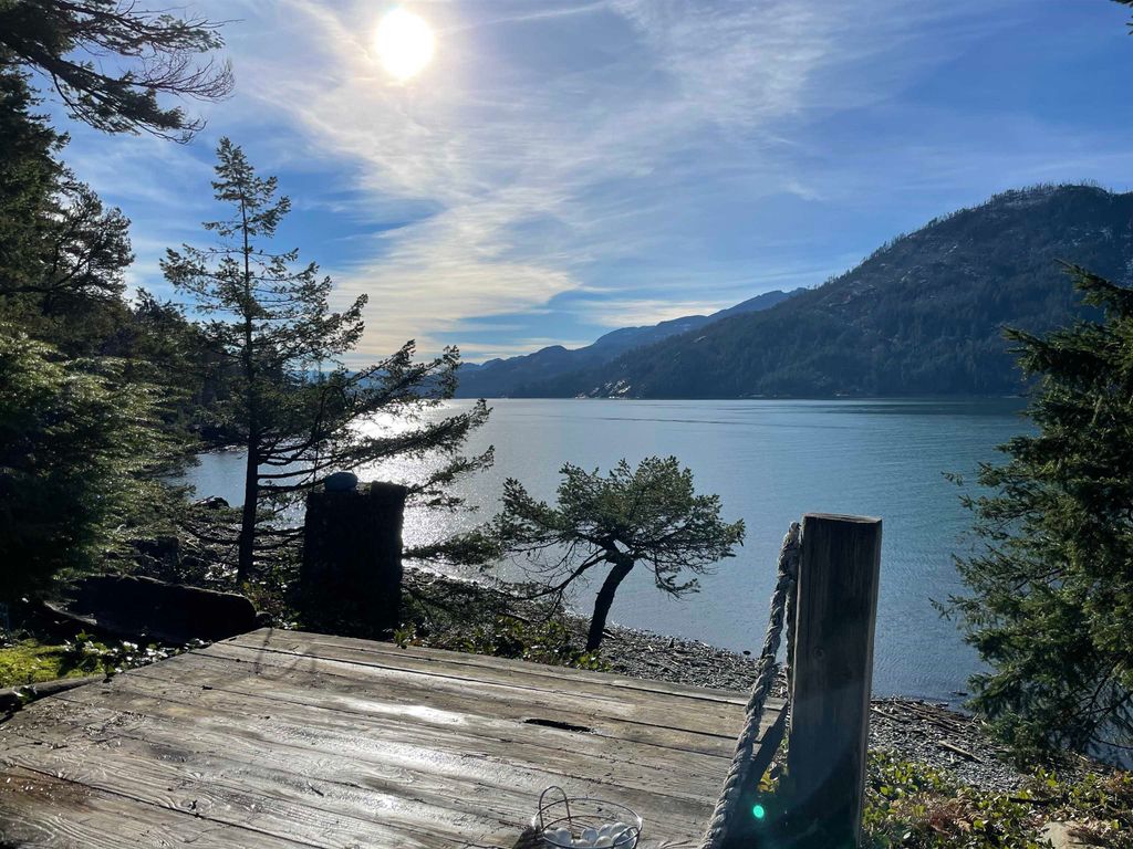 listing image 1104603451015399456