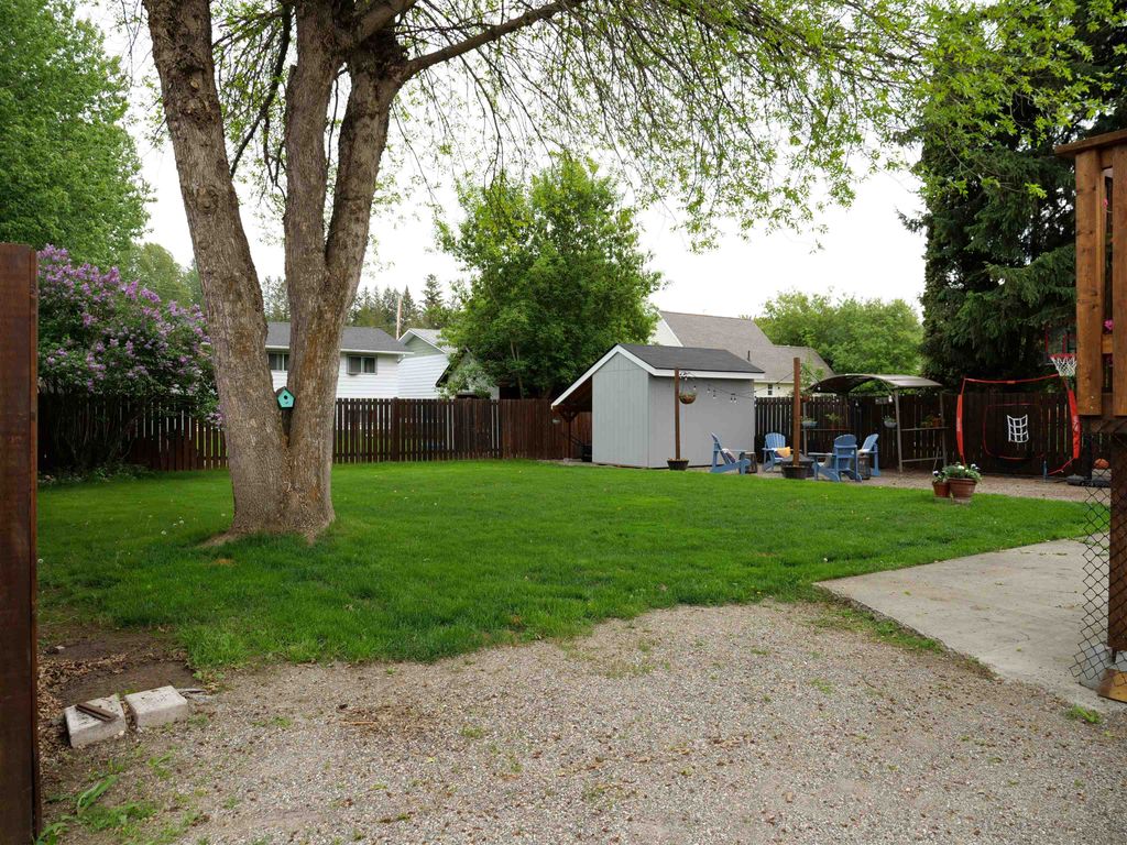 listing image 1109745192372998315