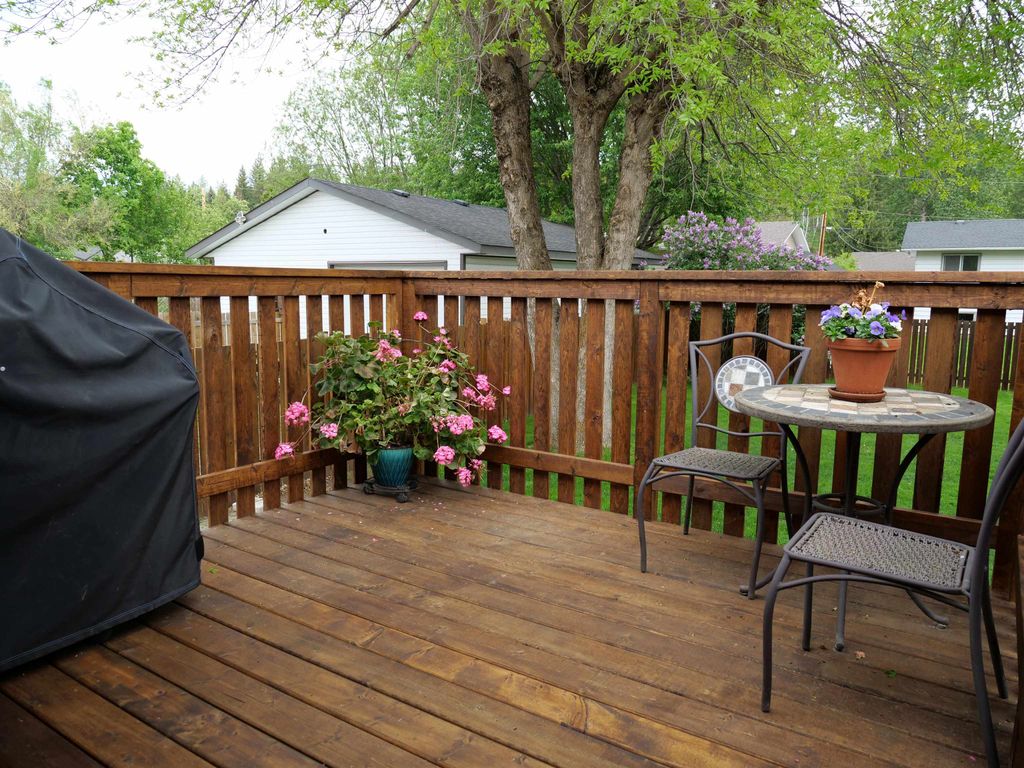 listing image 1109335600823229563