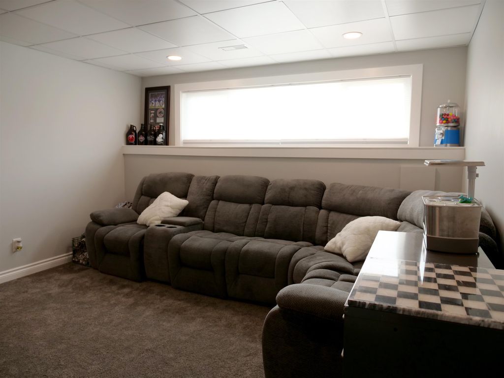 listing image 1107270538403595832