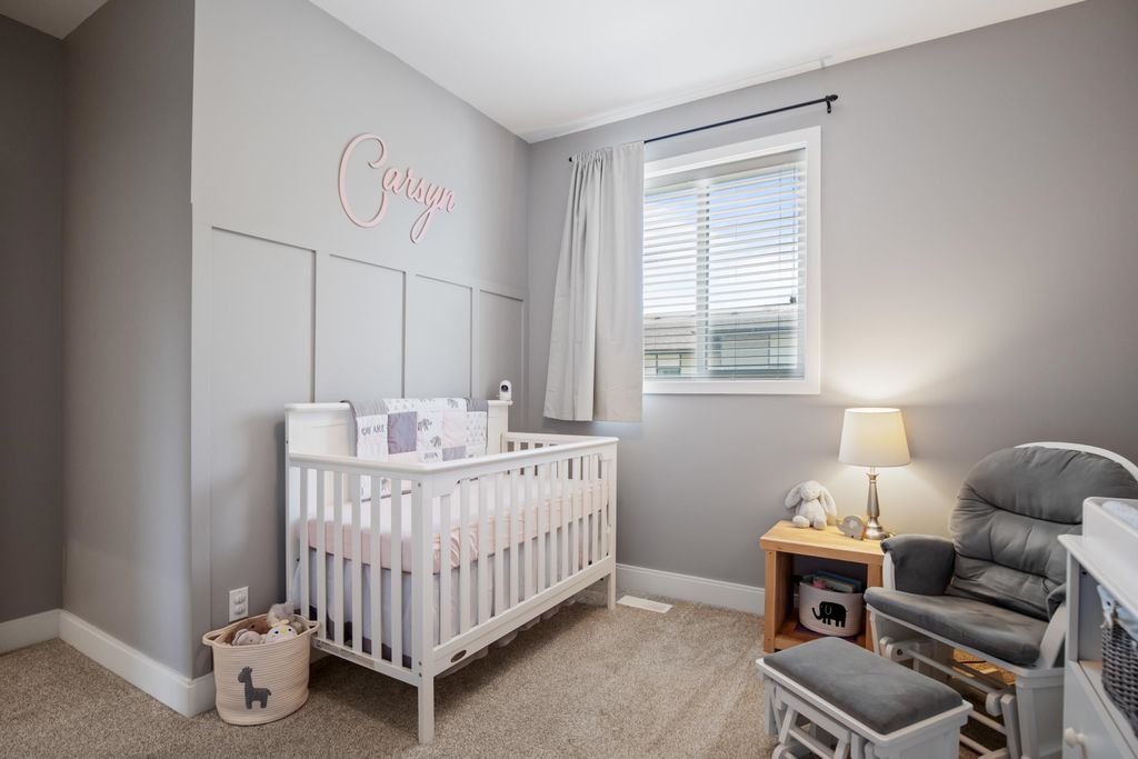 listing image 1105811586904452934