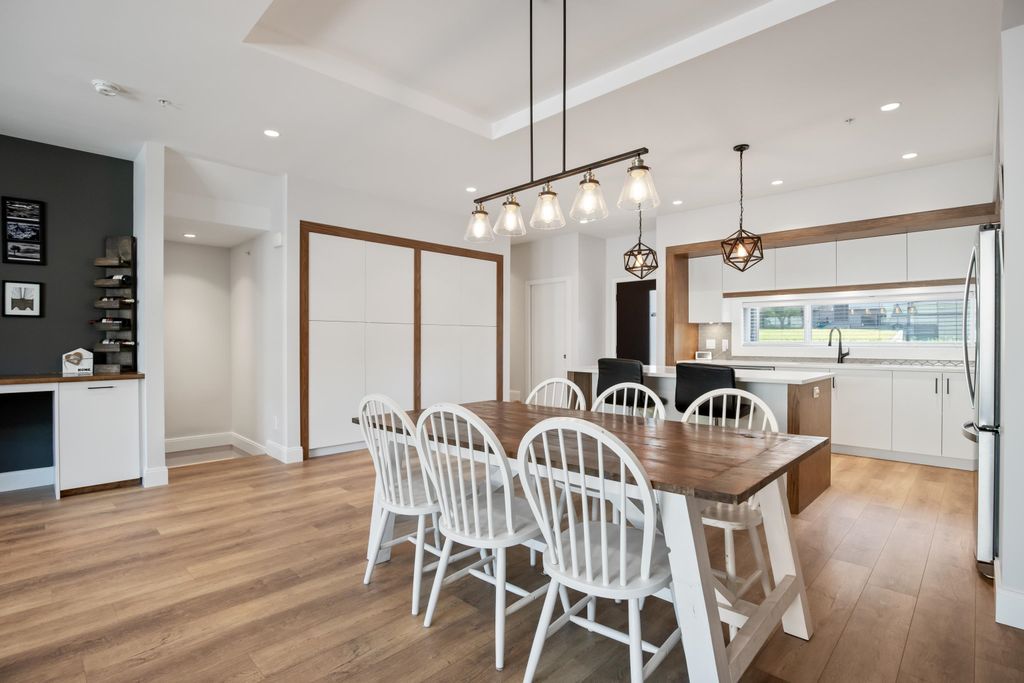 listing image 1105957039564341207