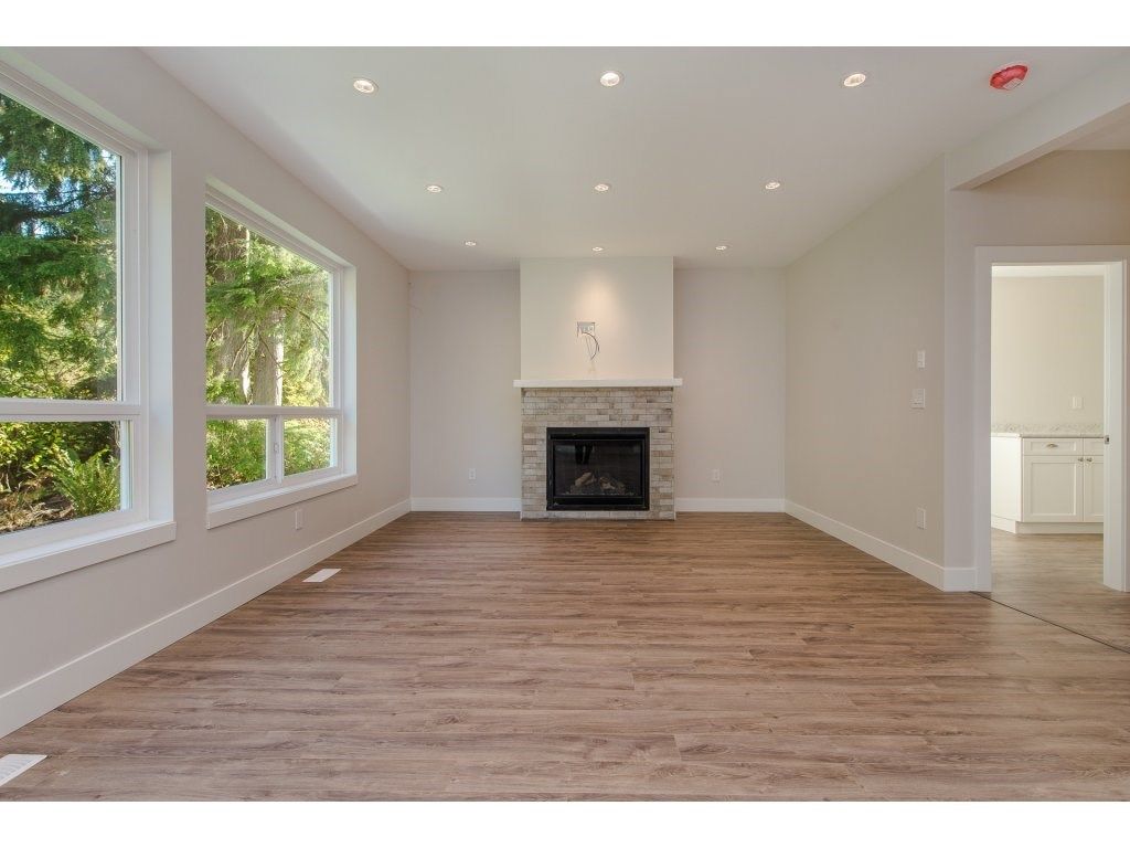 listing image 1105695922577584604