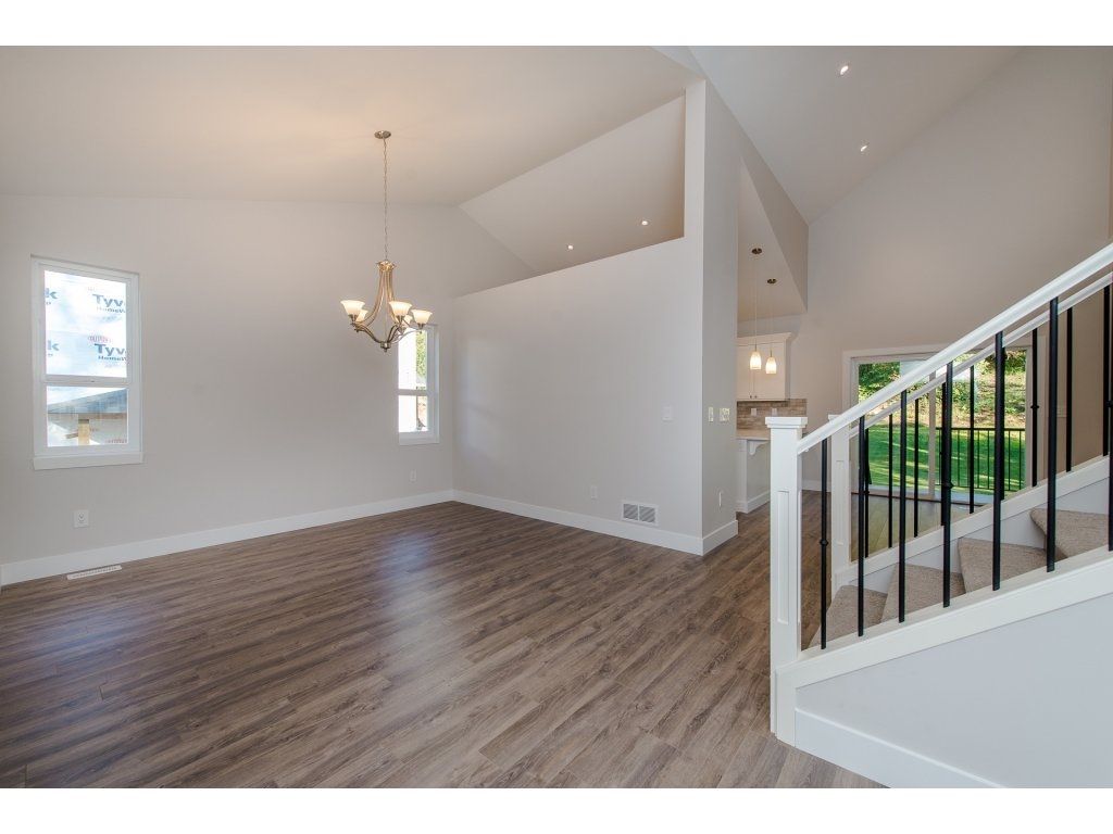 listing image 1109943958486878325