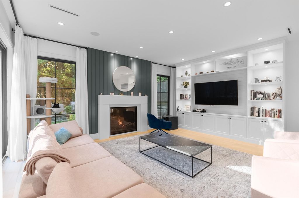 listing image 1106974775343691482