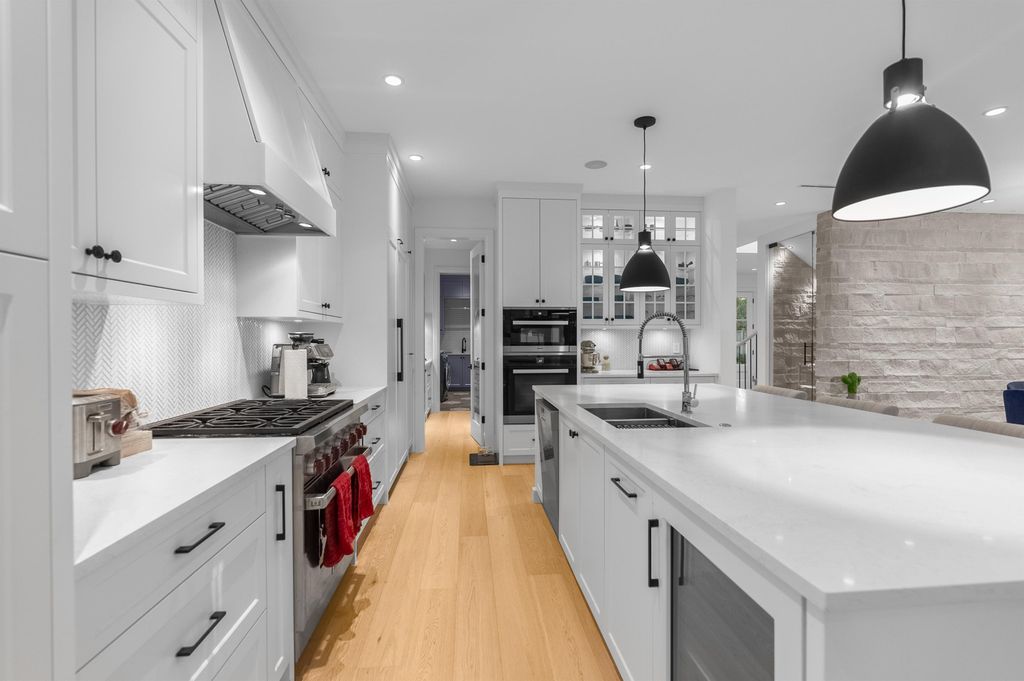 listing image 1104757015462043782