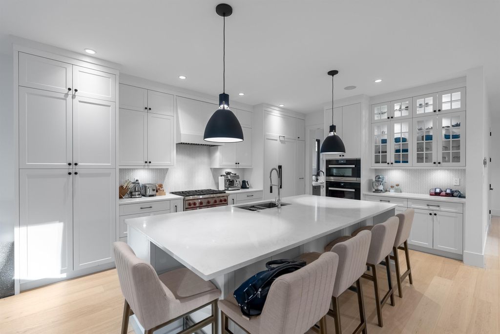 listing image 1109130989124335245