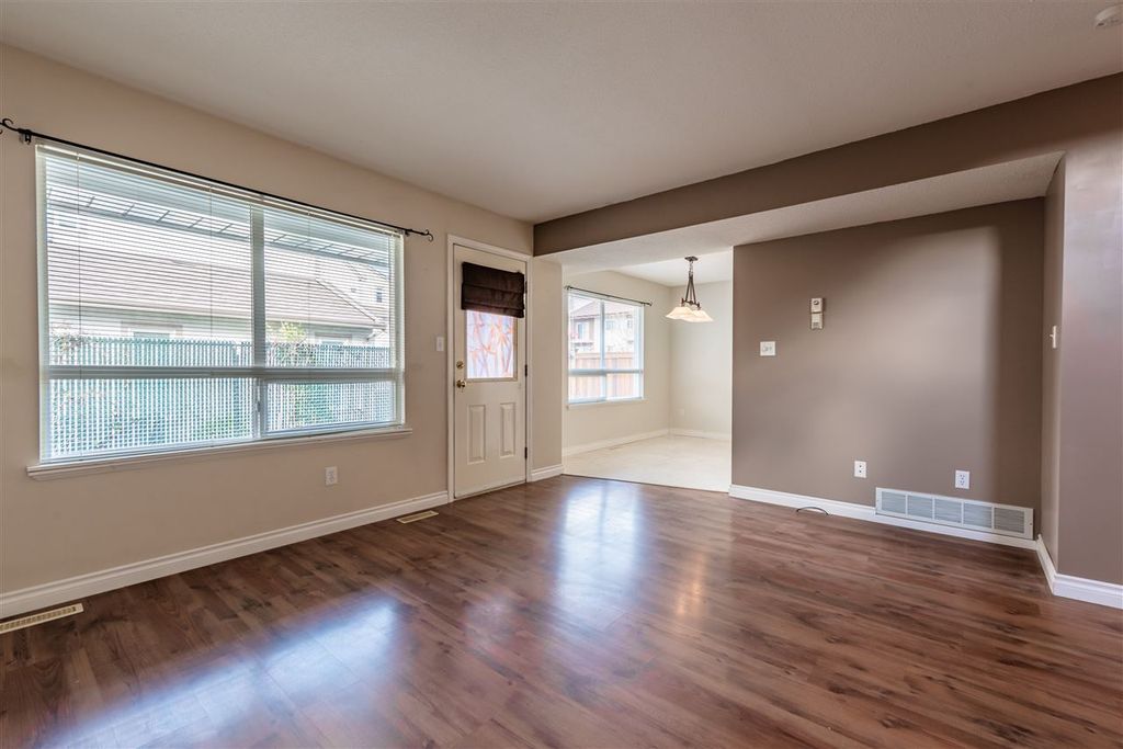 listing image 1108564011001462620