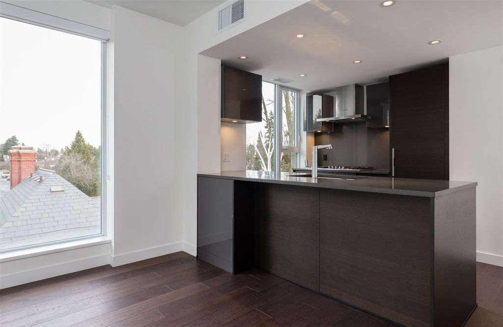 listing image 1102728990649706145