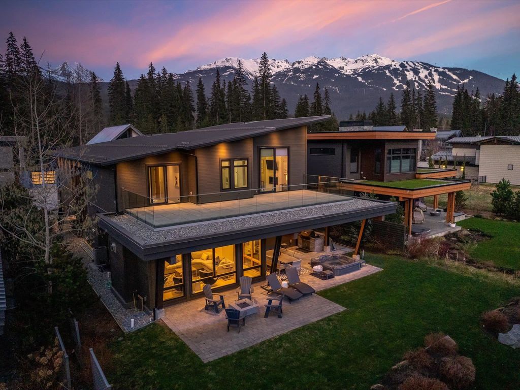 listing image 1102539510012598781
